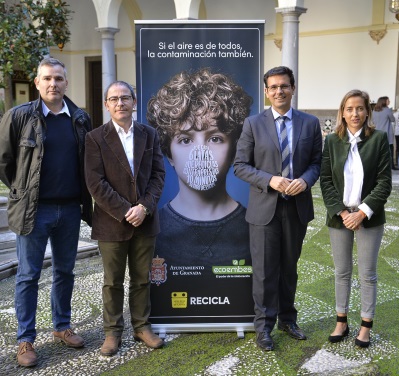 ©Ayto.Granada: Ayuntamiento y Ecoembes inician una "original" campaa para mejorar la calidad del aire a travs del correcto reciclaje de los envases lgeros